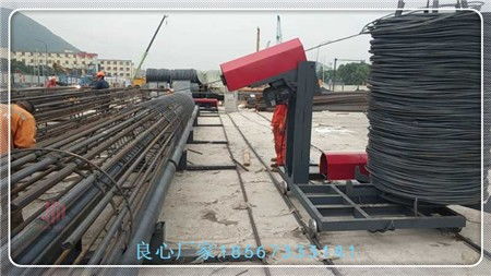 南宮半自動(dòng)鋼筋籠滾焊機(jī)現(xiàn)場(chǎng)操作